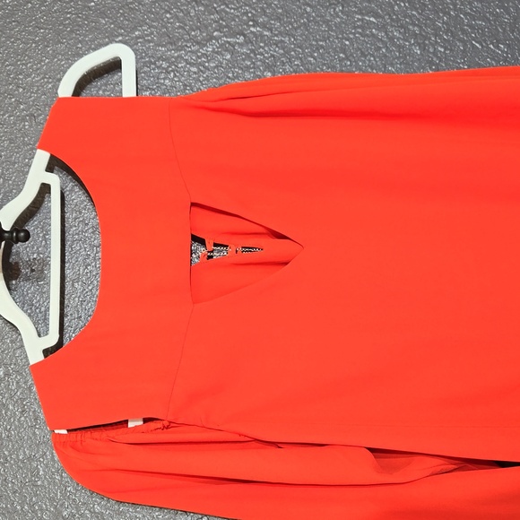 XOXO Cold Shoulder Blouse - Picture 6 of 9